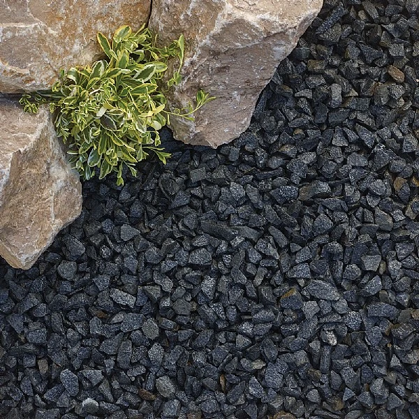Onyx Black Chippings Bulk Bag - Image 2