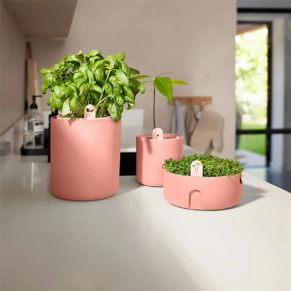 Elho Bouncy Basil Herb Pot Toffee Terracotta - Image 2