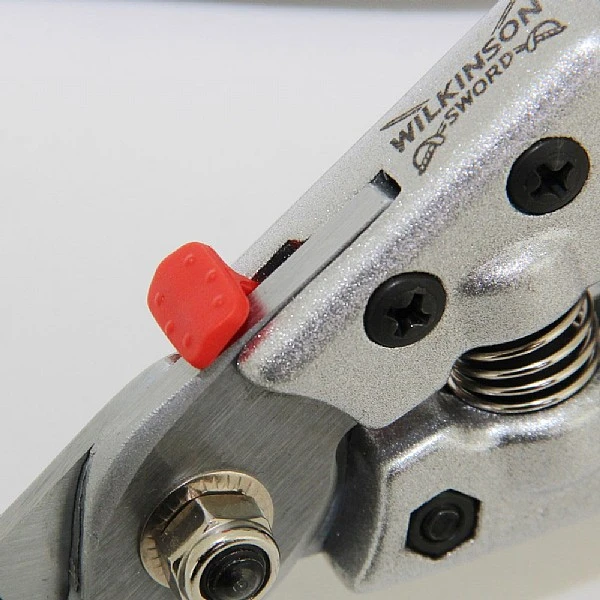 Wilkinson Sword Razorcut Comfort Large Bypass Pruner - Image 3