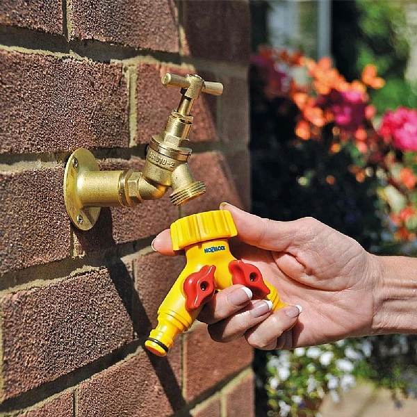 Hozelock Dual Tap Connector - Image 2